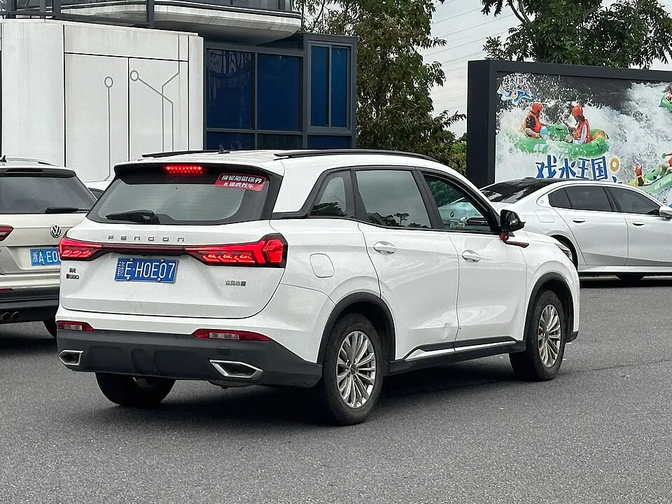 Seres Auto (Hubei) Fengon 580 (2nd gen)