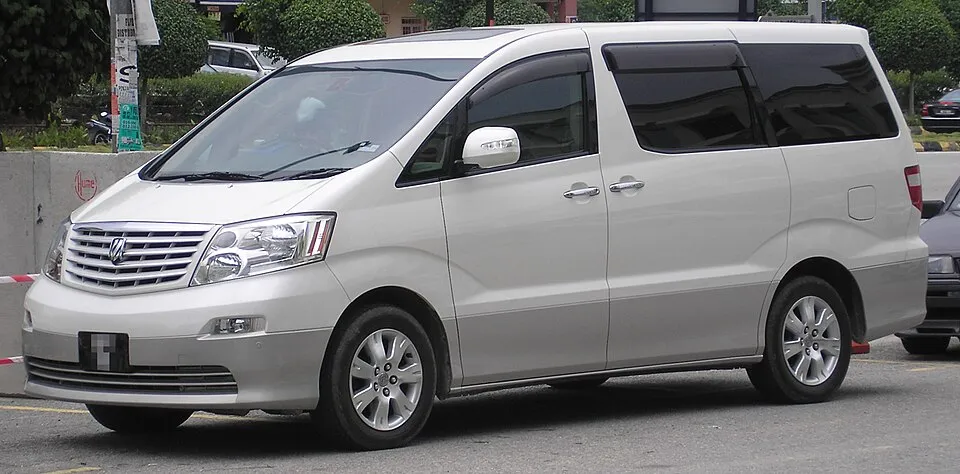 Toyota Alphard (AH10)