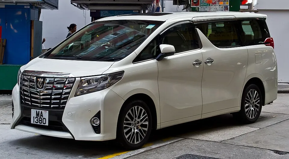 Toyota Alphard (AH30)