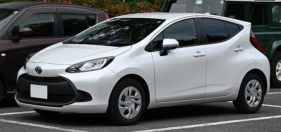 Toyota Aqua (XP210)