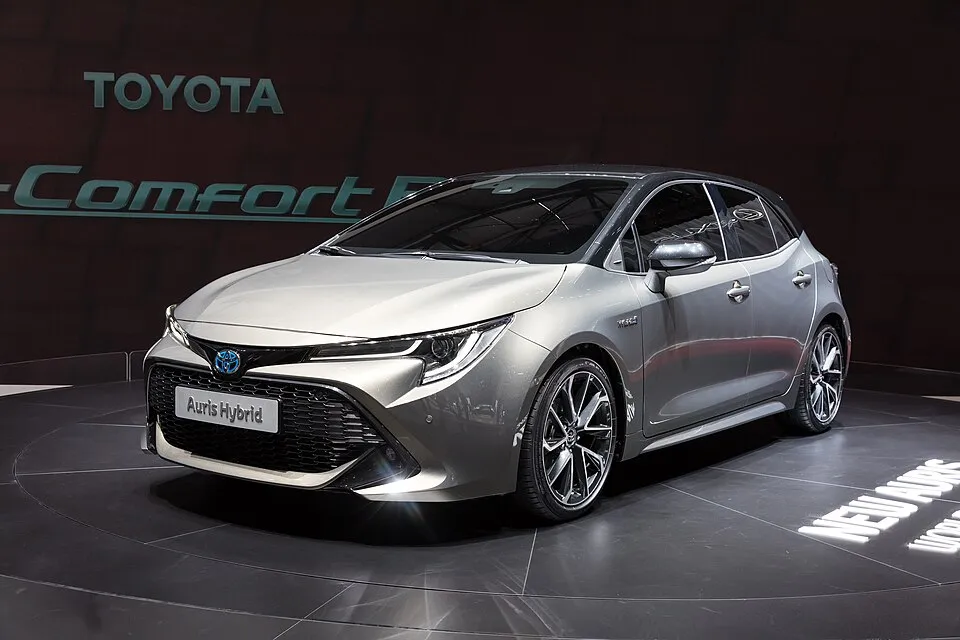Toyota Auris (E210)