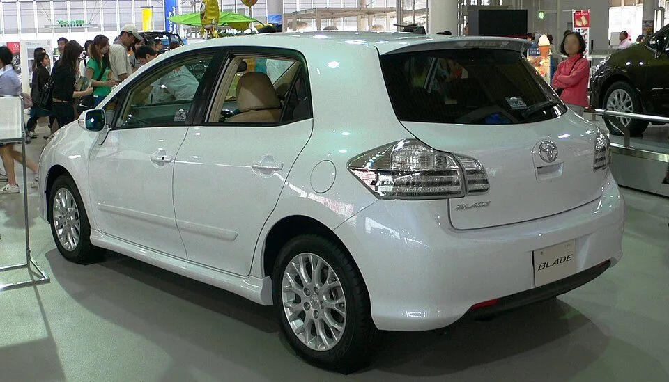 Toyota Blade (E150)