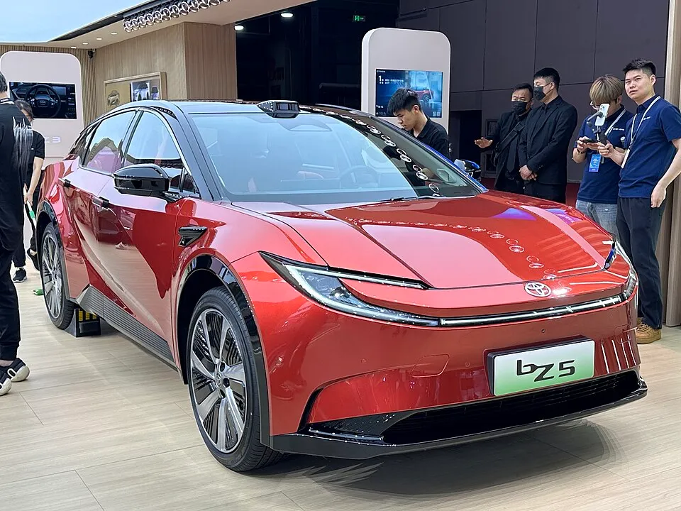 Toyota bZ5