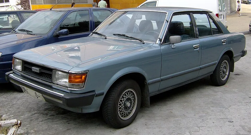 Toyota Carina (A40/A50)