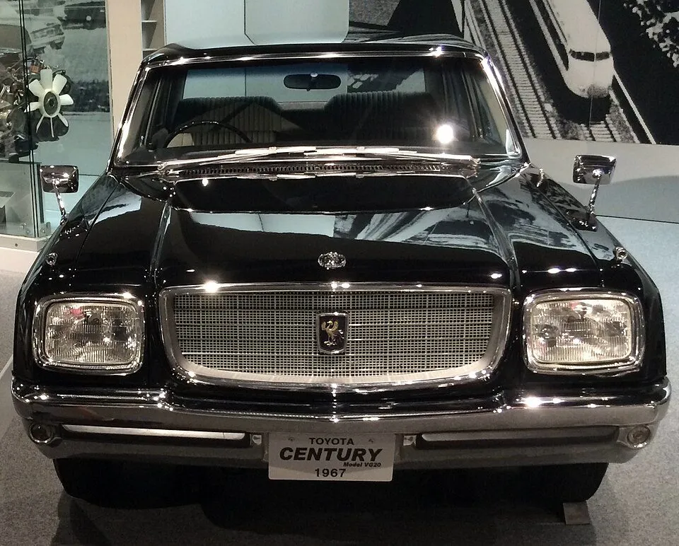 Toyota Century (G20/G30/G40)