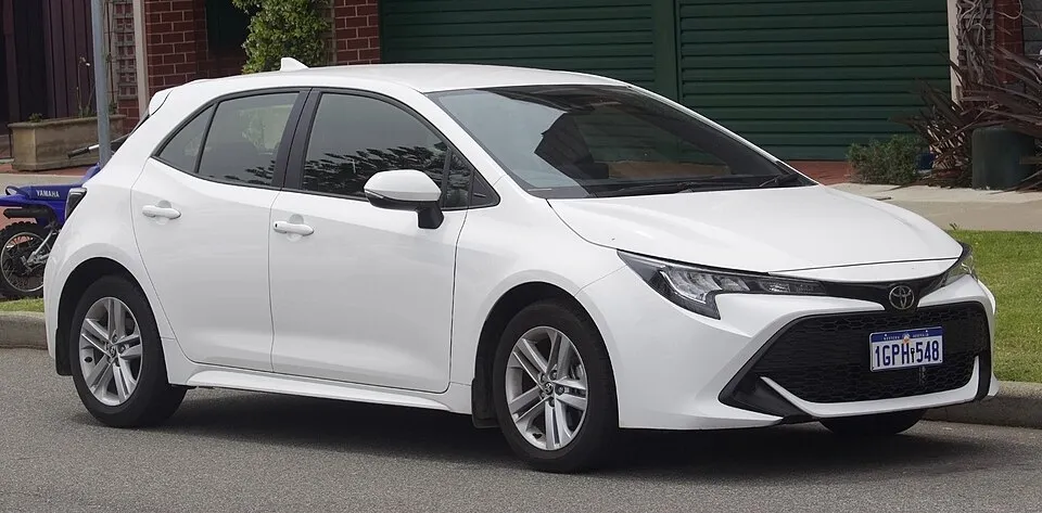 Toyota Corolla (E210)