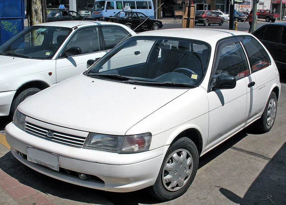 Toyota Corolla (E100)