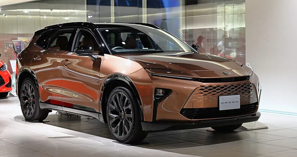 Toyota Crown (S230)