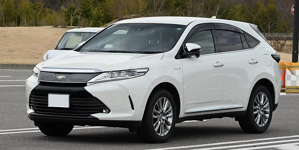 Toyota Harrier (XU60)