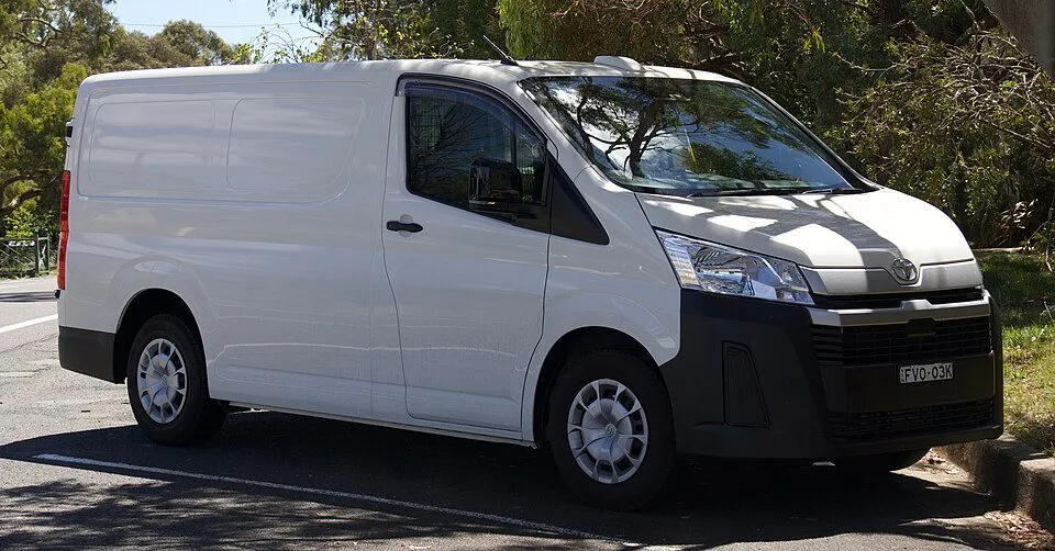 Toyota HiAce (H300)