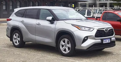 Toyota Kluger (XU70)