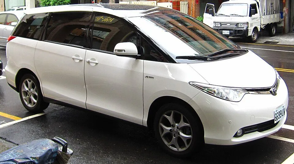 Toyota Previa (XR50)