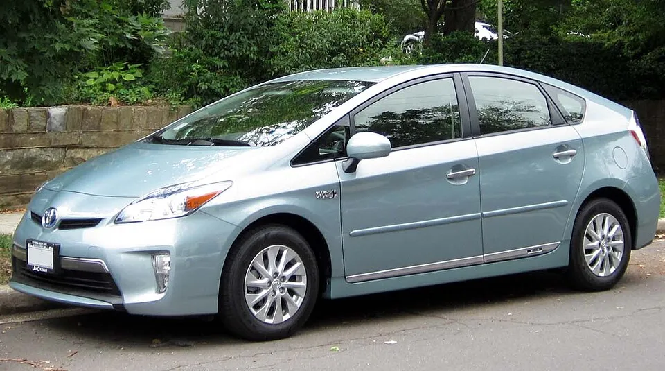 Toyota Prius Plug-in Hybrid (XW30)