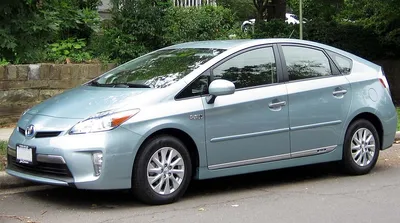 Toyota Prius Plug-in Hybrid (XW30)