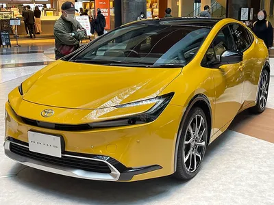 Toyota Prius Plug-in Hybrid (XW60)