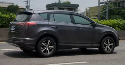 Toyota RAV4 (XA40)