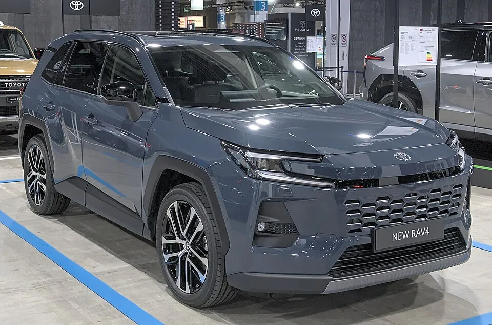 Toyota RAV4 (XA60)