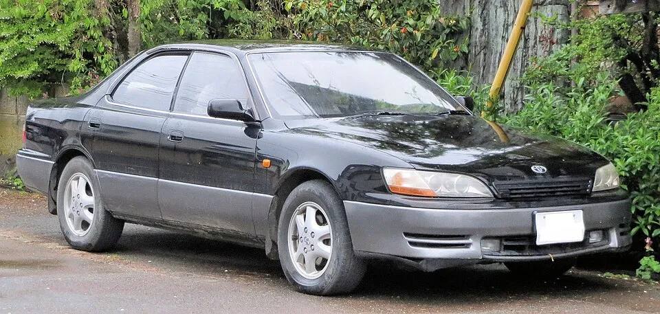 Toyota Windom (XV10)