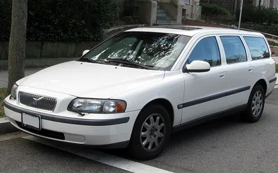 Volvo V70 (2nd gen)