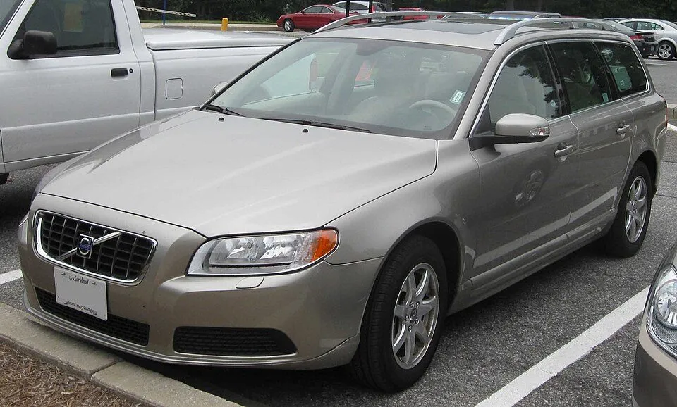 Volvo V70 (3rd gen)