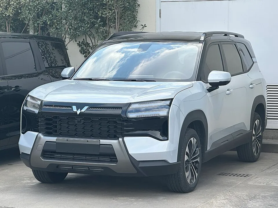 Wuling Starlight 560