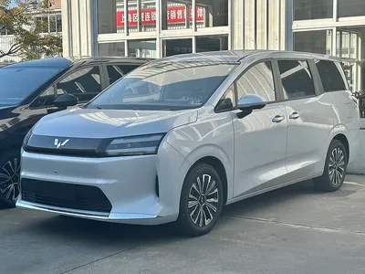 Wuling Starlight 730