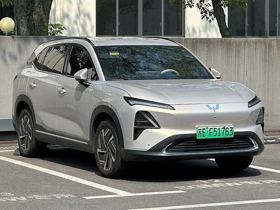 Wuling Starlight S