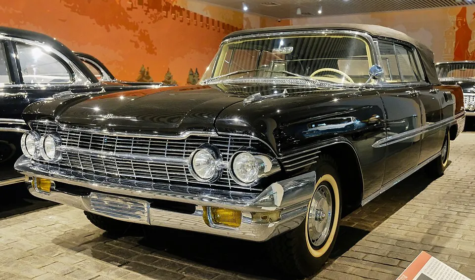 ZIL-111
